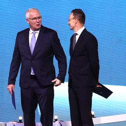 Szijjártó Péter: Itt van a világ legendásan legjobb szurkolótábora