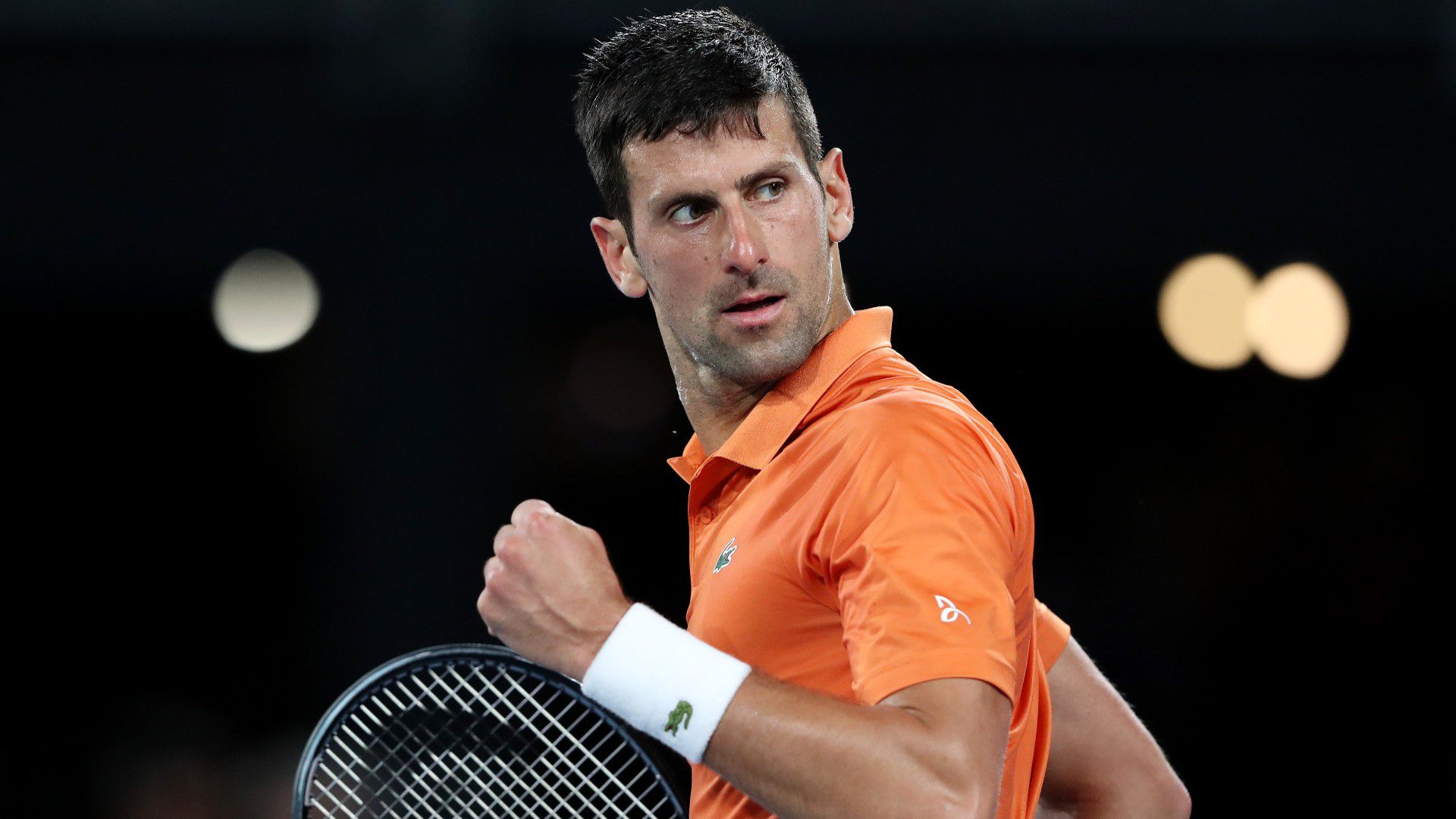 Novak Djokovics nehezen viselte az első elveszített szettet, és elzavarta öccsét a lelátóról.