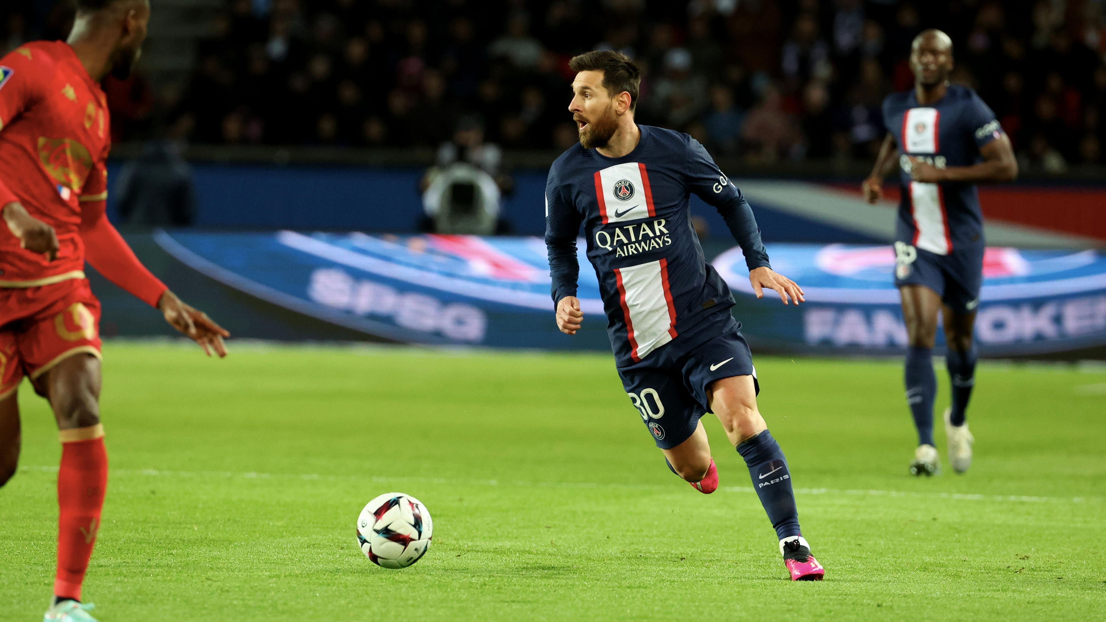 Messi góllal tért vissza Párizsba