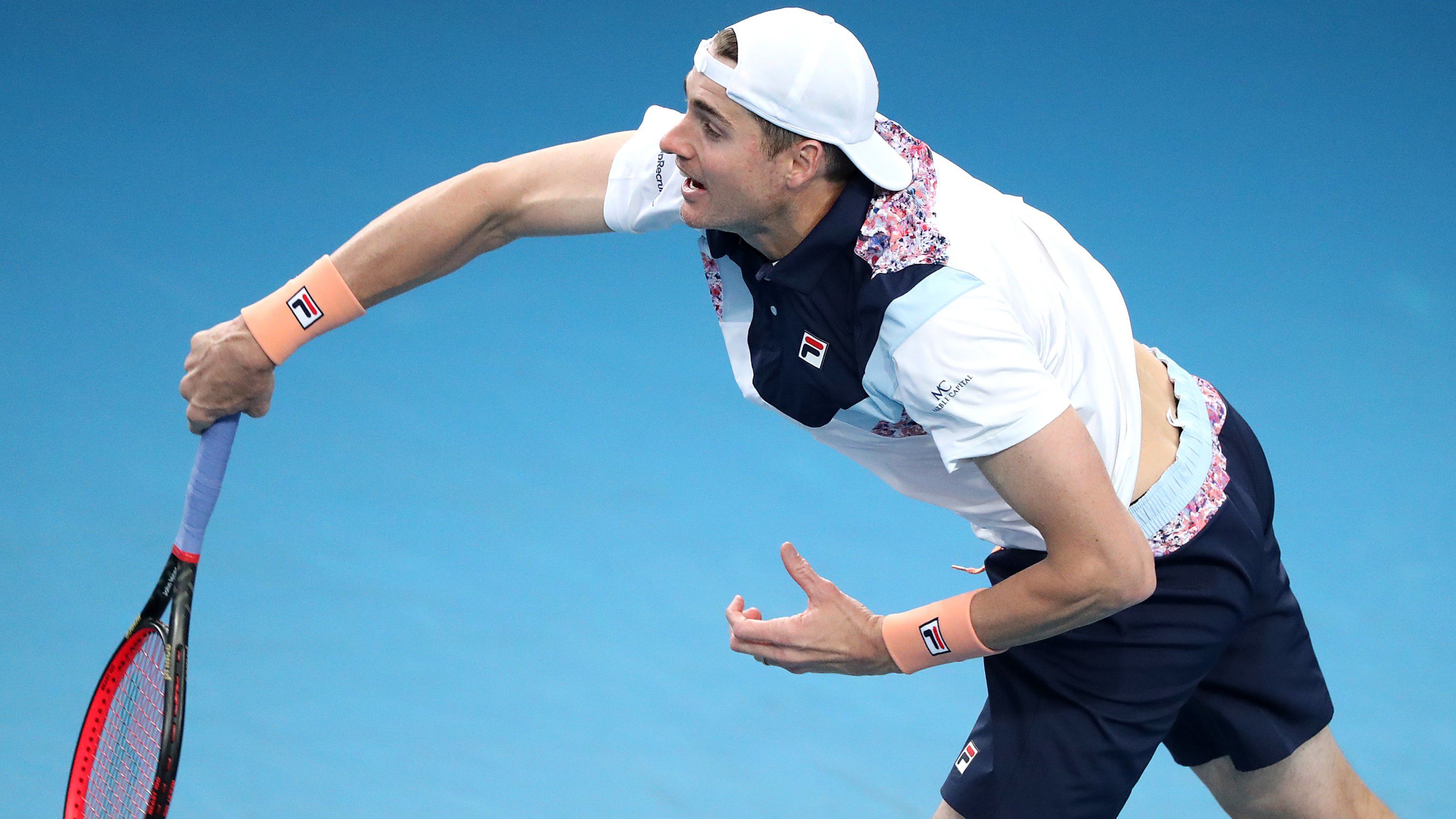 Isner rekordot döntve jutott tovább Dallasban