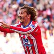 Értékes Pokémon-kártyákra cserélte el mezét egy szurkolóval Antoine Griezmann – videóval