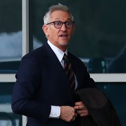 Áll a bál Angliában: Lineker felfüggesztése után sorra lépnek vissza a BBC műsorvezetői