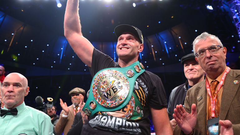 Tyson Fury összecsaphat Olekszandr Uszikkal
