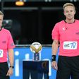 Felfüggeszti karrierjét a játékvezető, aki rosszul lett a Veszprém BL-mérkőzésén