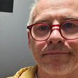 Forma–1-es hírek: Vécében ragadt a világbajnok, és még a plafon is rászakadt