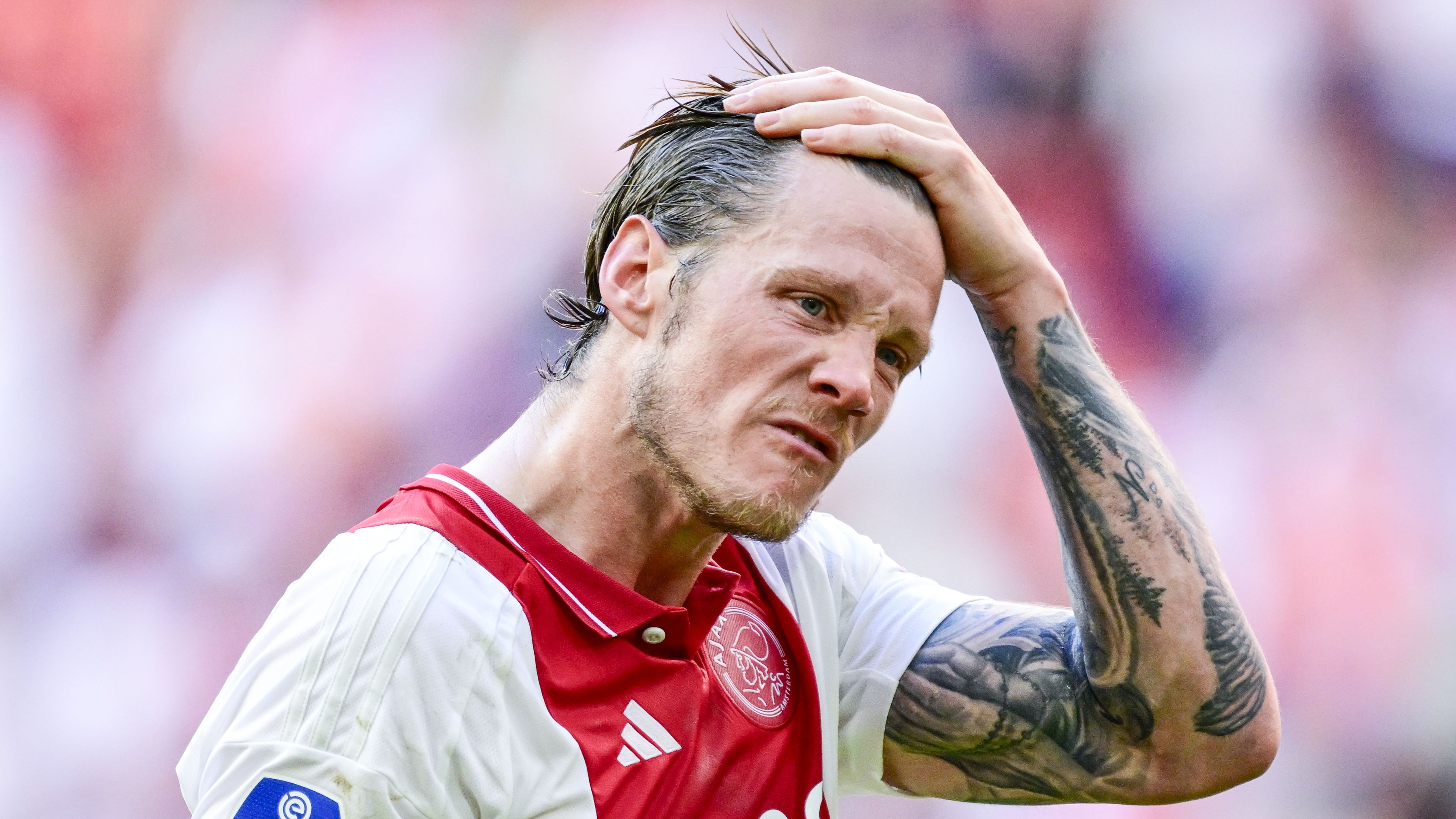 Elmaradt a bajnokavatás Hollandiában, kiütötték az Ajaxot