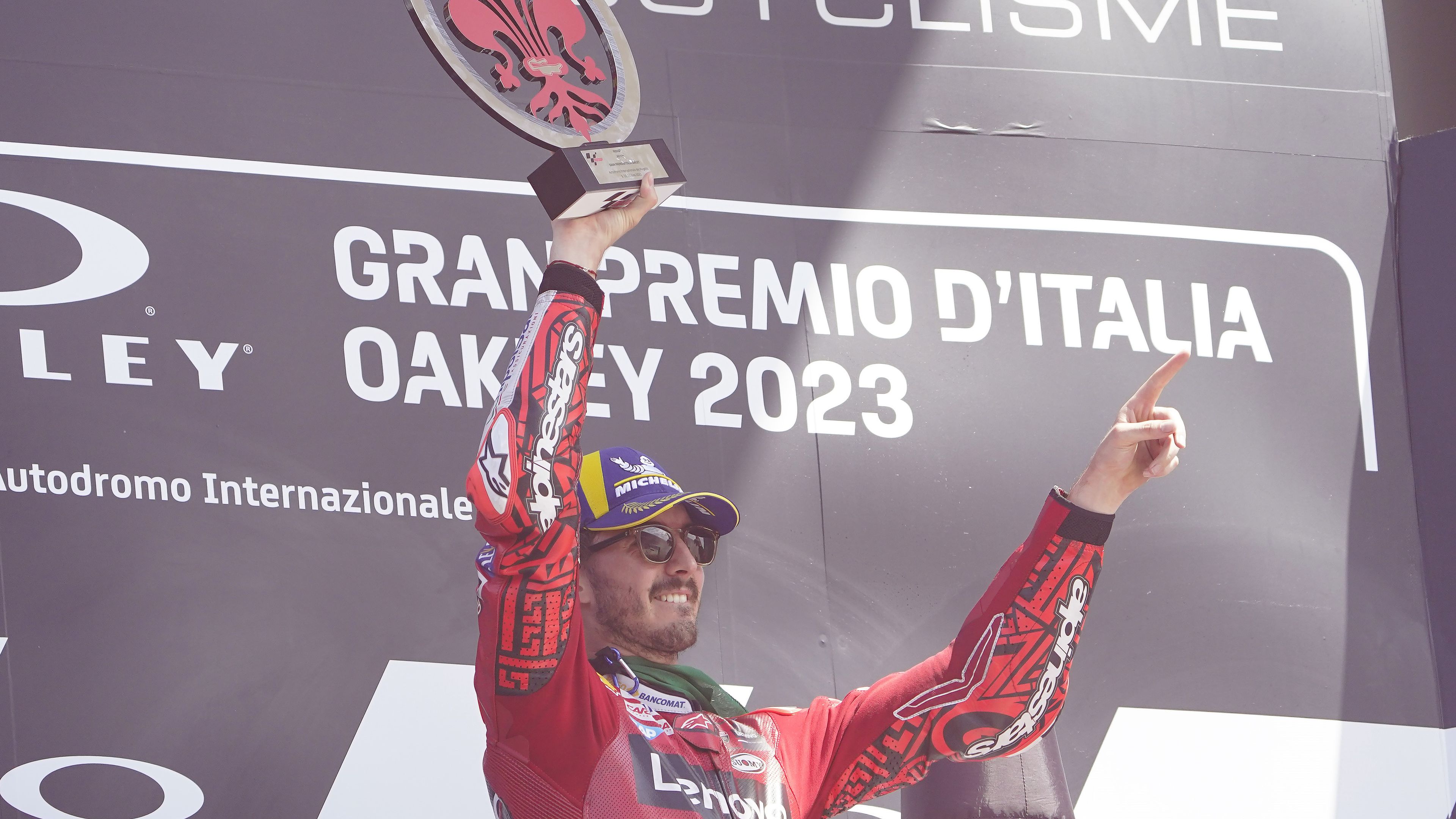 A címvédő Bagnaia nyert az Olasz Nagydíjon, három Ducati a dobogón