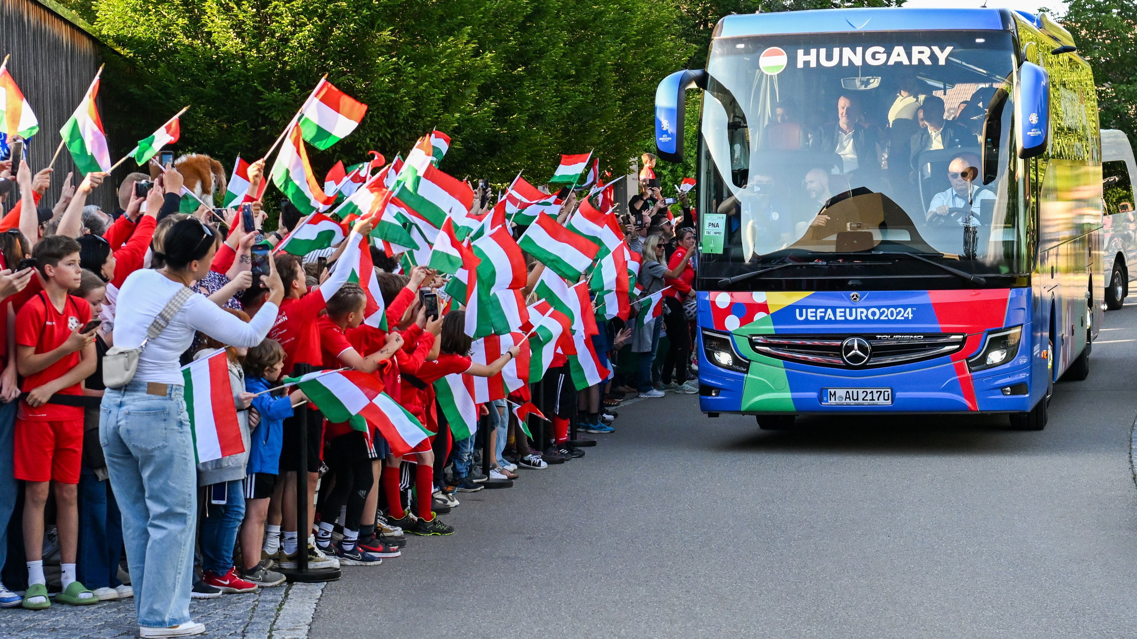„Az az álmom, hogy német–magyar Eb-döntőt rendeznek” – megőrülnek a mieinkért a válogatott bajorországi főhadiszállásán