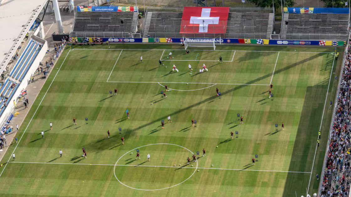 Ezen a pályán tréningeznek a svájciak (Fotók: blick.ch)