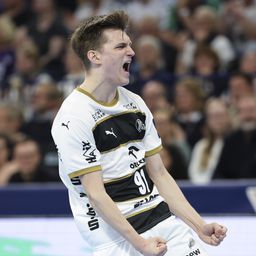 „A pályán és azon kívül is magabiztosabb lettem" – Imre Bence az első légiós idényéről, a Bundesligáról és a Veszprémről
