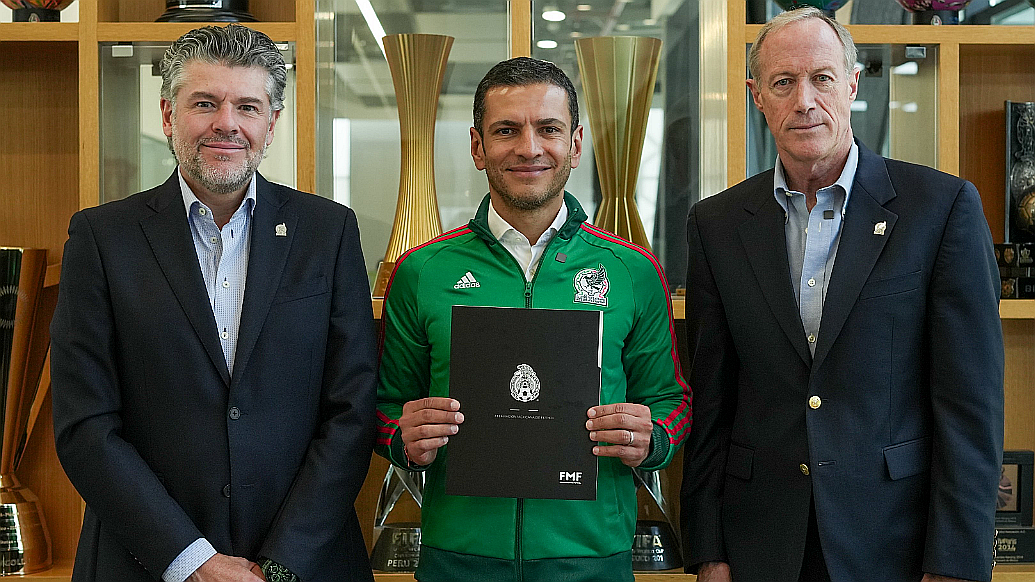 Jaime Lozano 2026-ig szóló szerződést írt alá (fotó: Twitter, Mexican National Team)