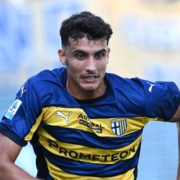 Román támadója büntetőt rontott, kiesett a kupából a Balogh Botonddal felálló Parma