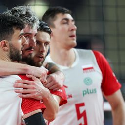 Szerbia és Lengyelország a nyolc között az Európa-bajnokságon – videóval