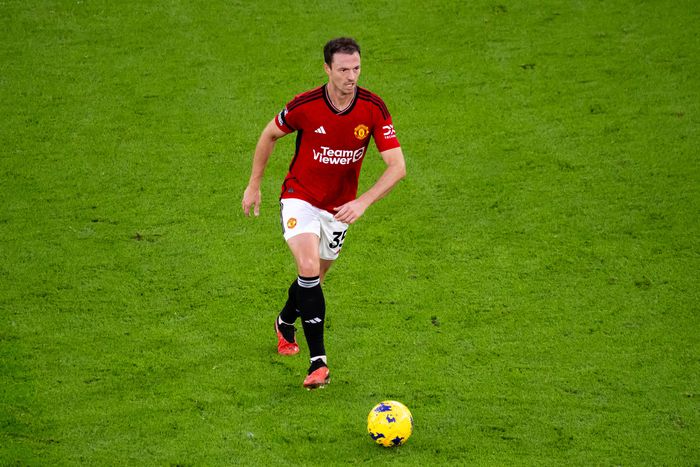 Jonny Evans hetekig nem lesz bevethető