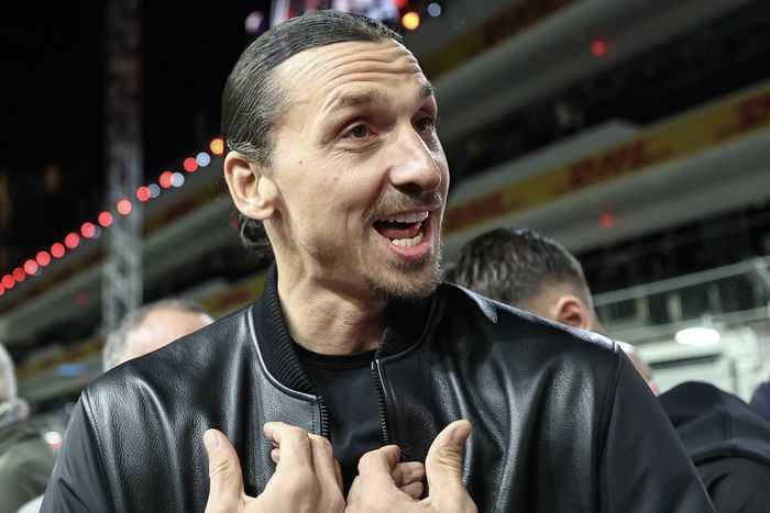 Zlatan Ibrahimovic nem tud elszakadni a Milantól