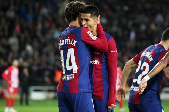 Mindkét Joaót megtartaná a Barcelona