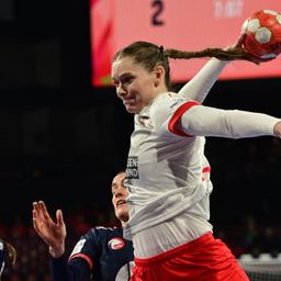 Dánia jutott be utolsóként az elődöntőbe a női kézilabda Európa-bajnokságon