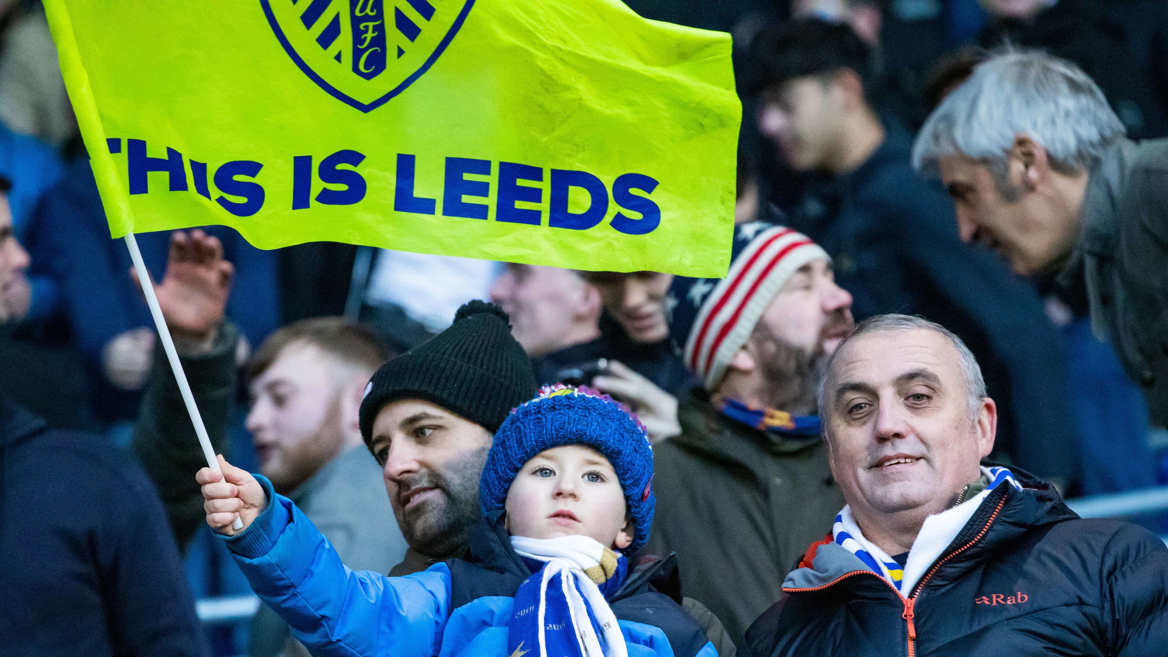 A Paris SG tulajdonosai a Leeds Unitedbe fektetnének be