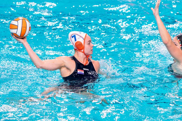 Mahieu Geraldine (jobbra) a hollandok elleni mérkőzésen