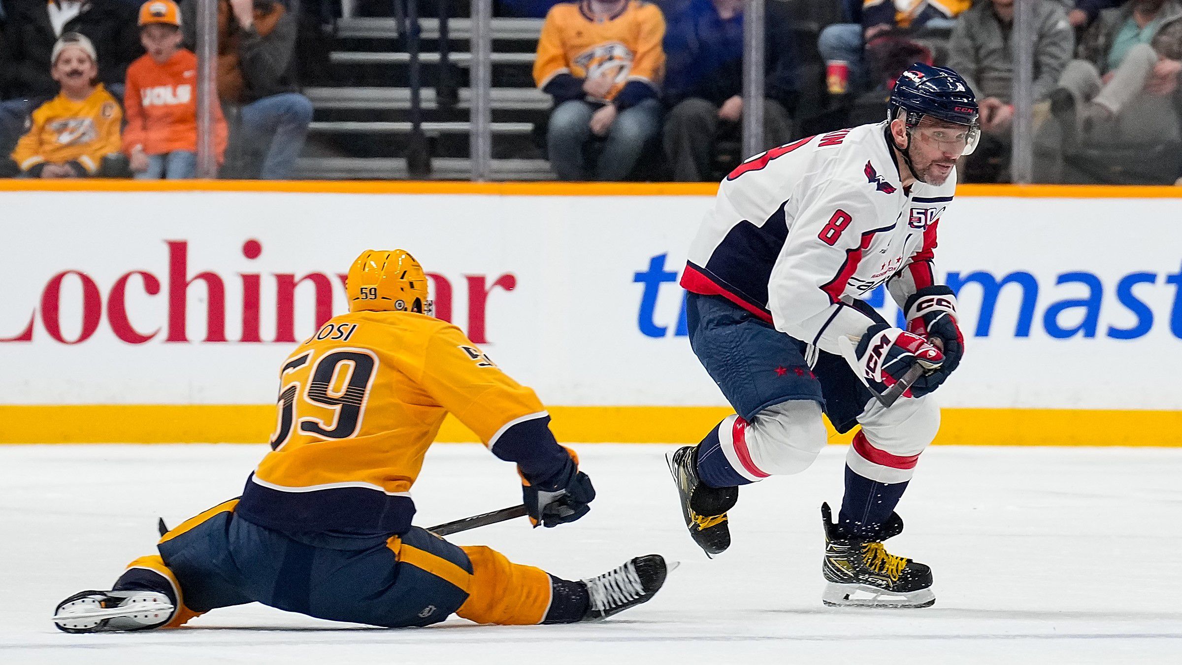 Le a kalappal! Ismét történelmet írt az NHL legendás játékosa