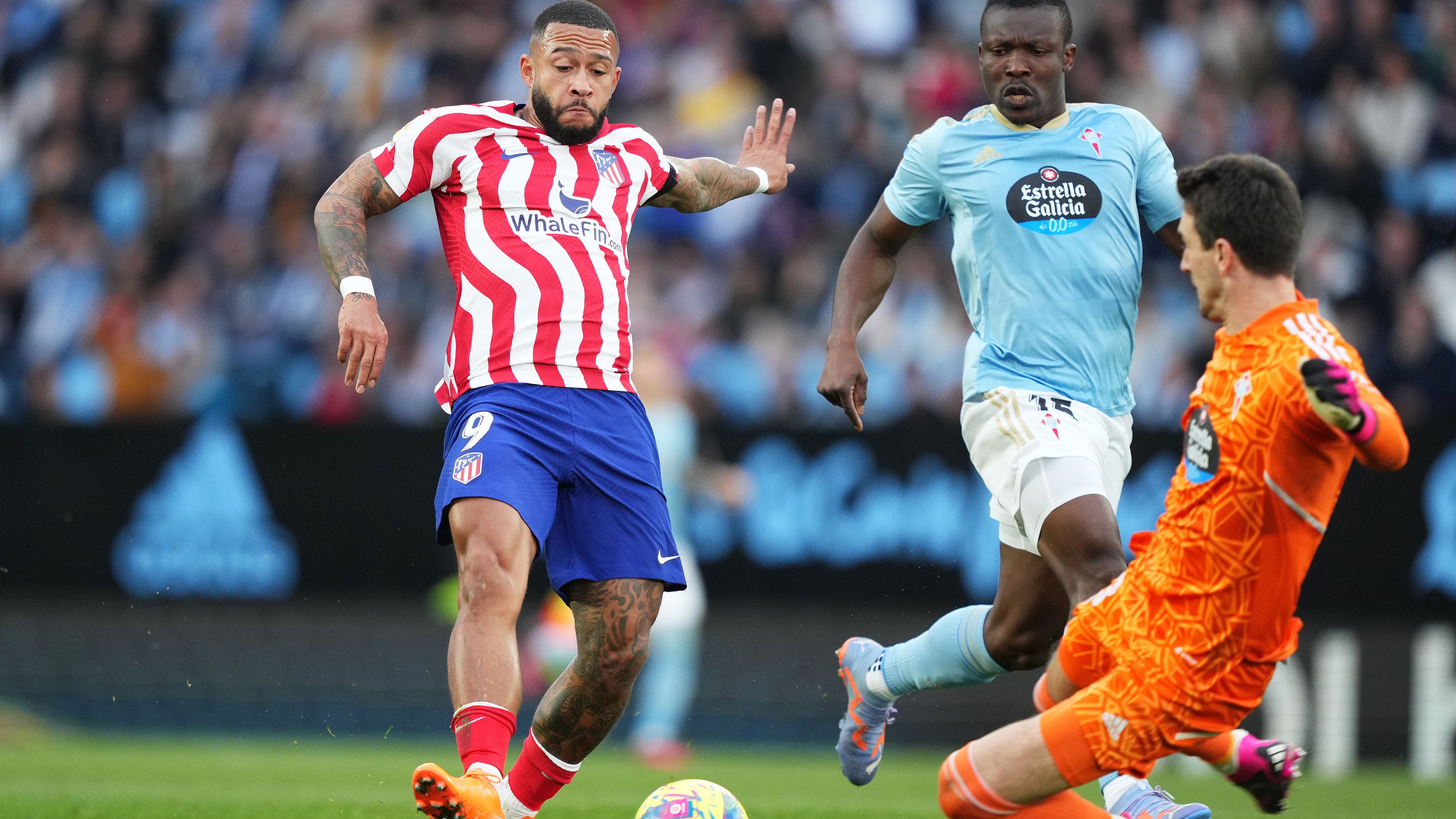 Az utolsó húsz percben emeberelőnyben játszott a Celta Vigo az Atlético ellen, az utolsó előtti percben mégis a fővárosaik szereztek gólt, Memphis Depay volt a nyerőember. Fotó: Getty Images