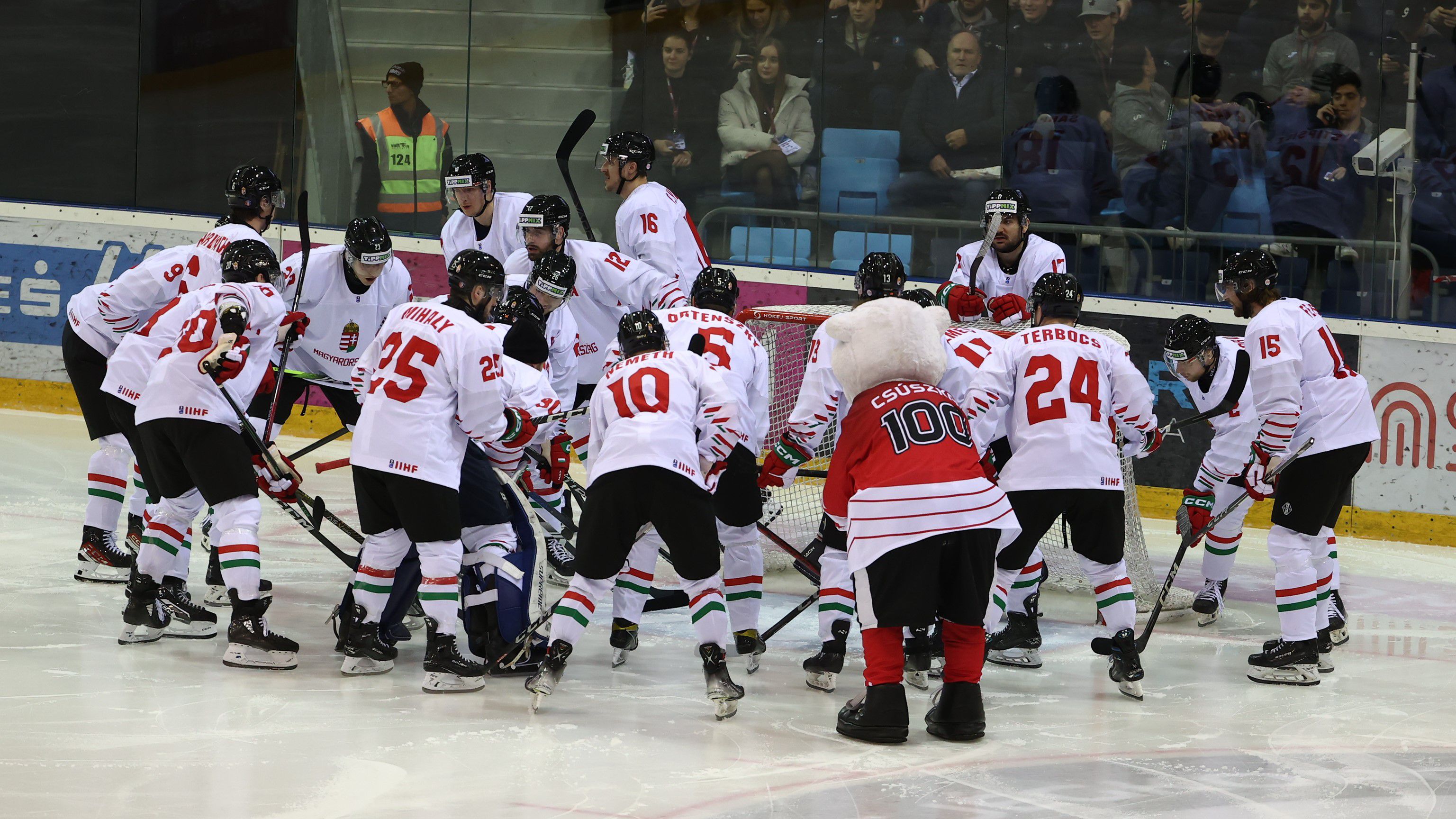 Úgy tűnik, kap még egy esélyt a magyar jégkorong-válogatott az olimpiai szereplés kiharcolására (Fotó: Pozsonyi Zita)