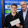 A fiataloknak ajánlja fel szponzori jutalmát olimpiai bronzérmes úszónk