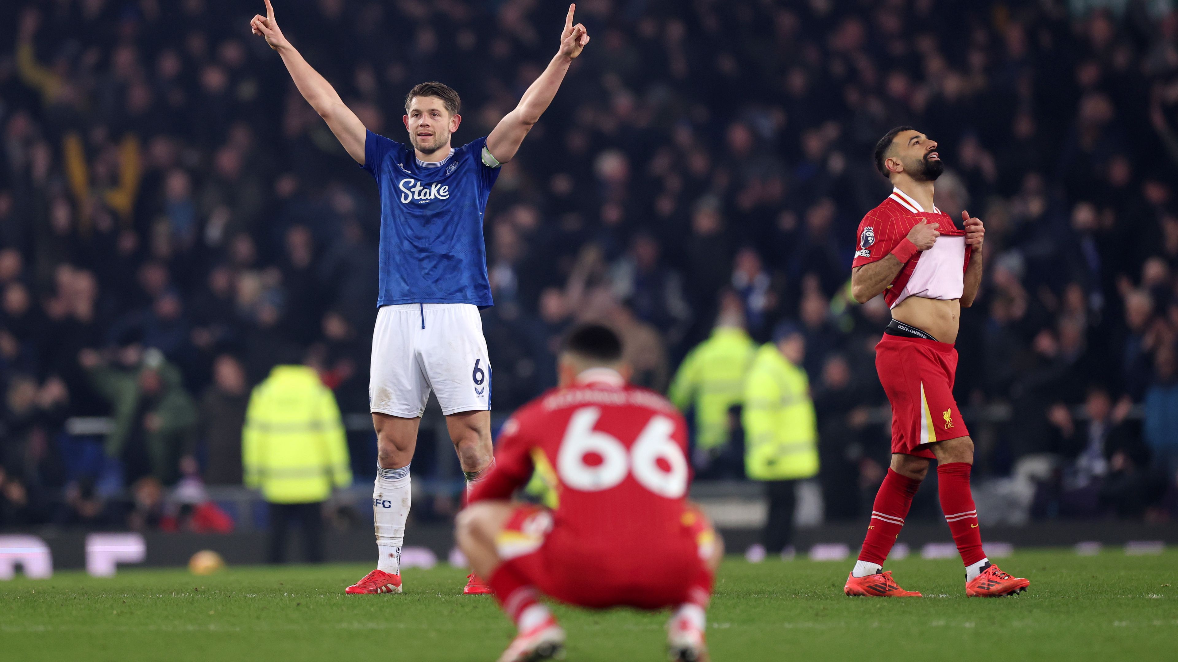 James Tarkowski gólja után a hazaiak ünnepelhettek, Mohamed Szalahék viszont búslakodtak