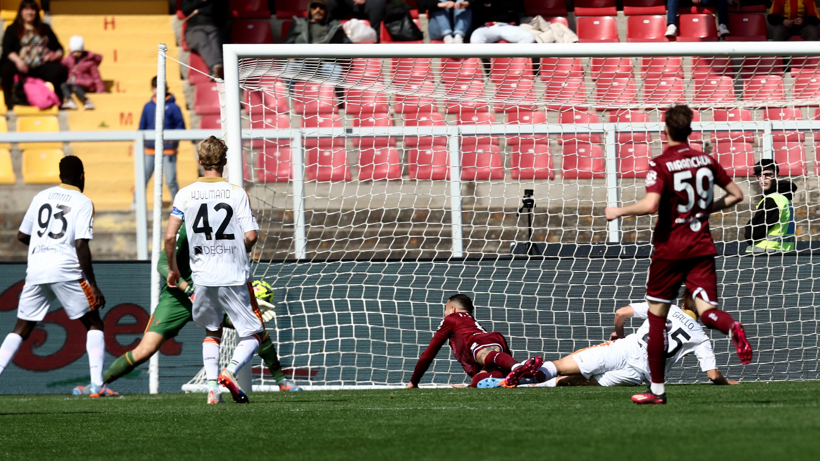 A kép csalóka, a földön fekvő Antonio Sanabria góljával már 2–0-ra vezetett a Torino (Fotó: Getty Images)