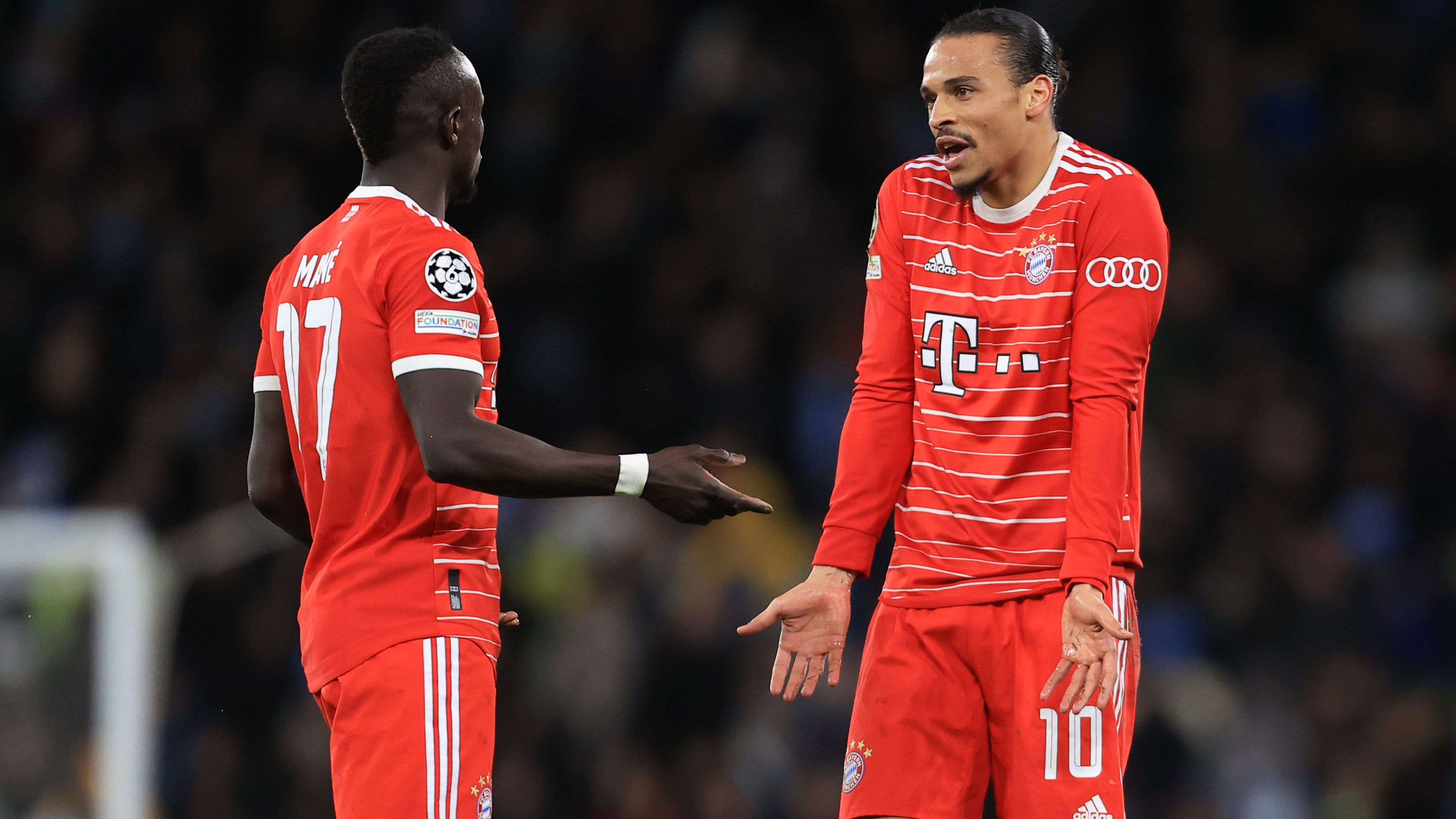 A Bayern csatárai, Leroy Sané és Sadio Mané a pályán szólalkoztak össze a Manchester City elleni BL-negyeddöntő végén, az öltözőben pedig egy ütés is elcsattant.
