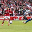 A 94. perc okozta a Nottingham Forest vesztét; már BL-helyen az Aston Villa
