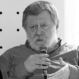 Meghalt Adorján András