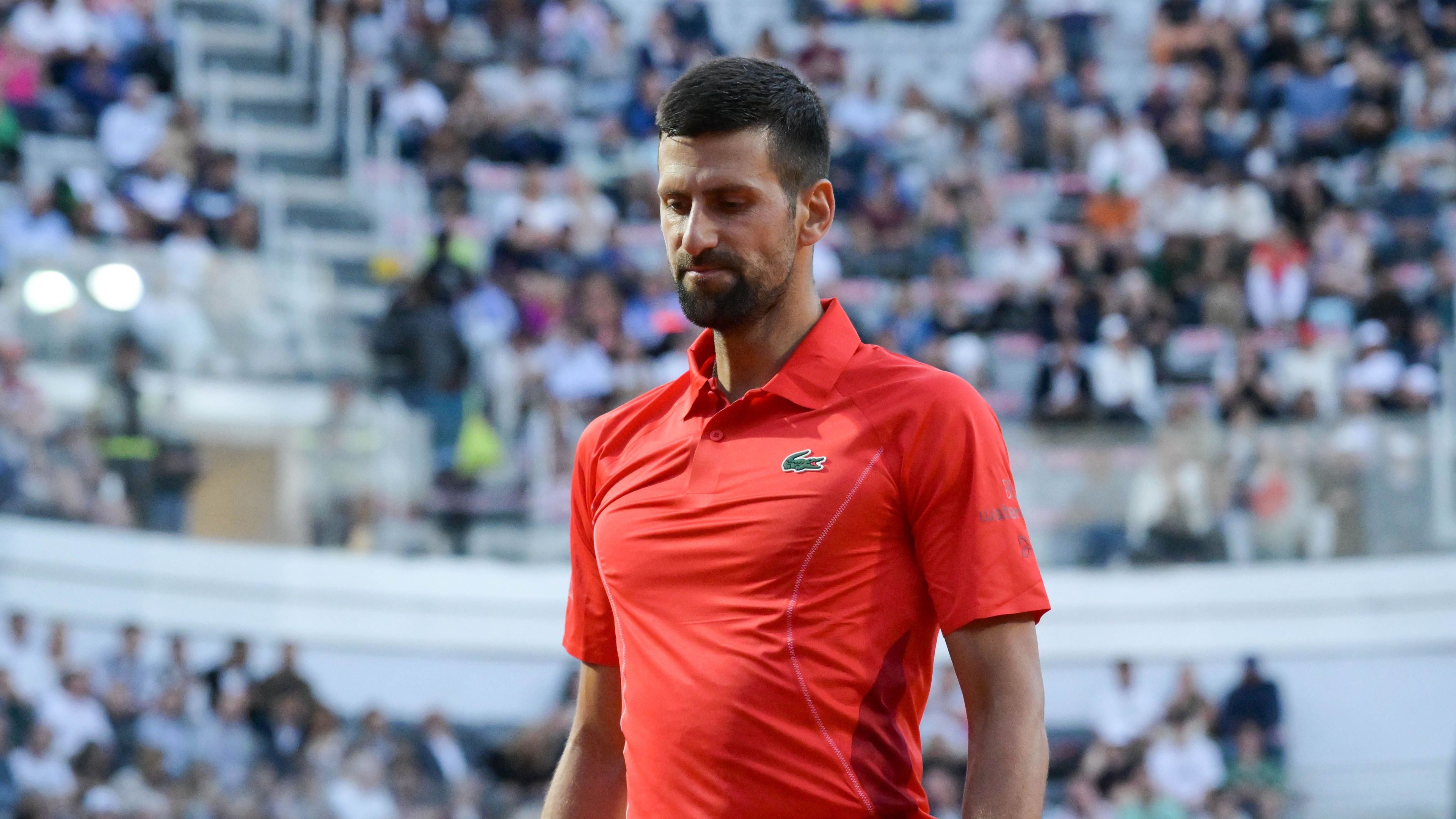 Hoppá! Djokovics máris kiesett Rómában – videóval