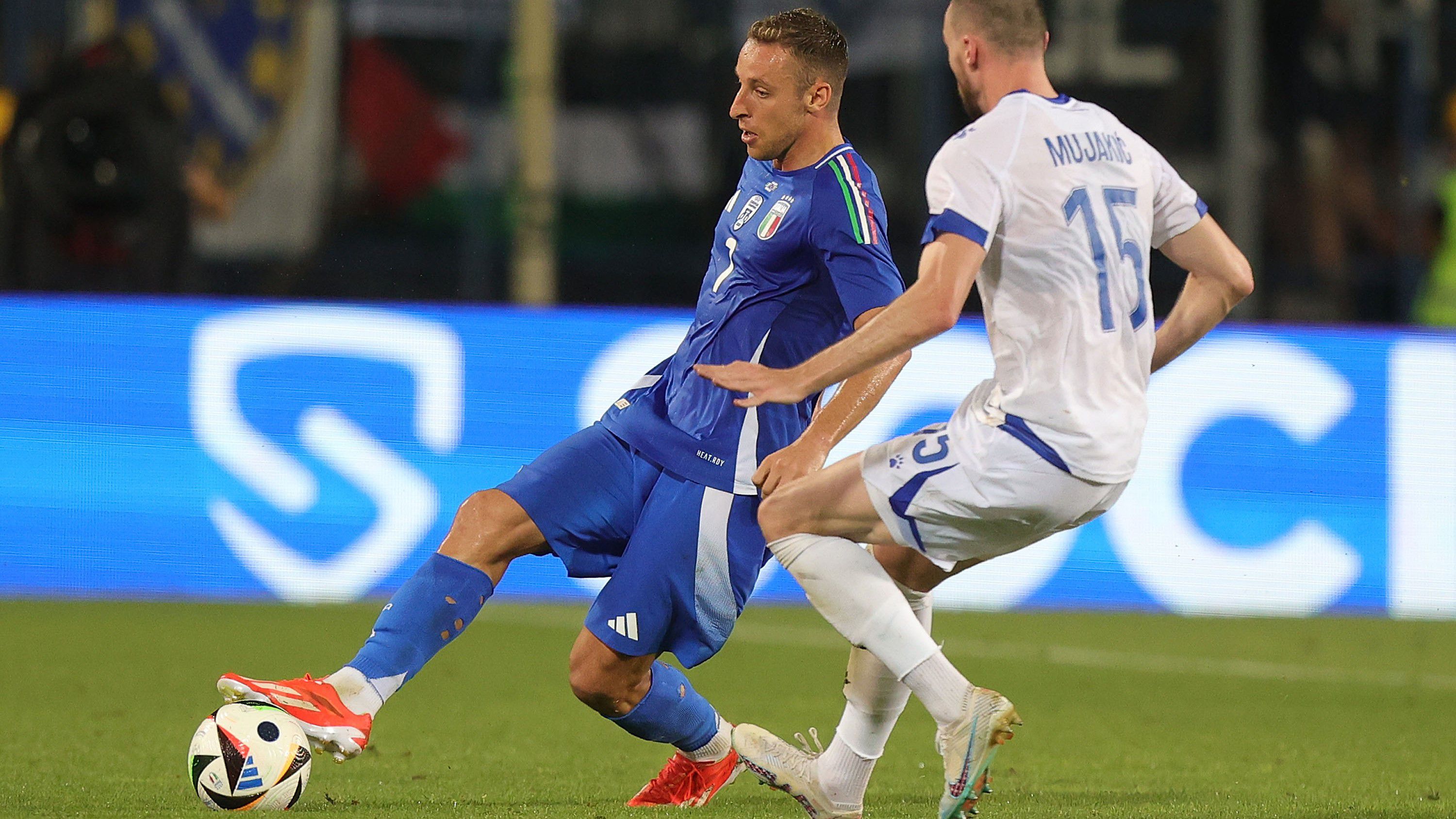 Davide Frattesi (kékben) győztes gólt lőtt az olasz válogatott utolsó felkészülési mérkőzésén az Eb előtt