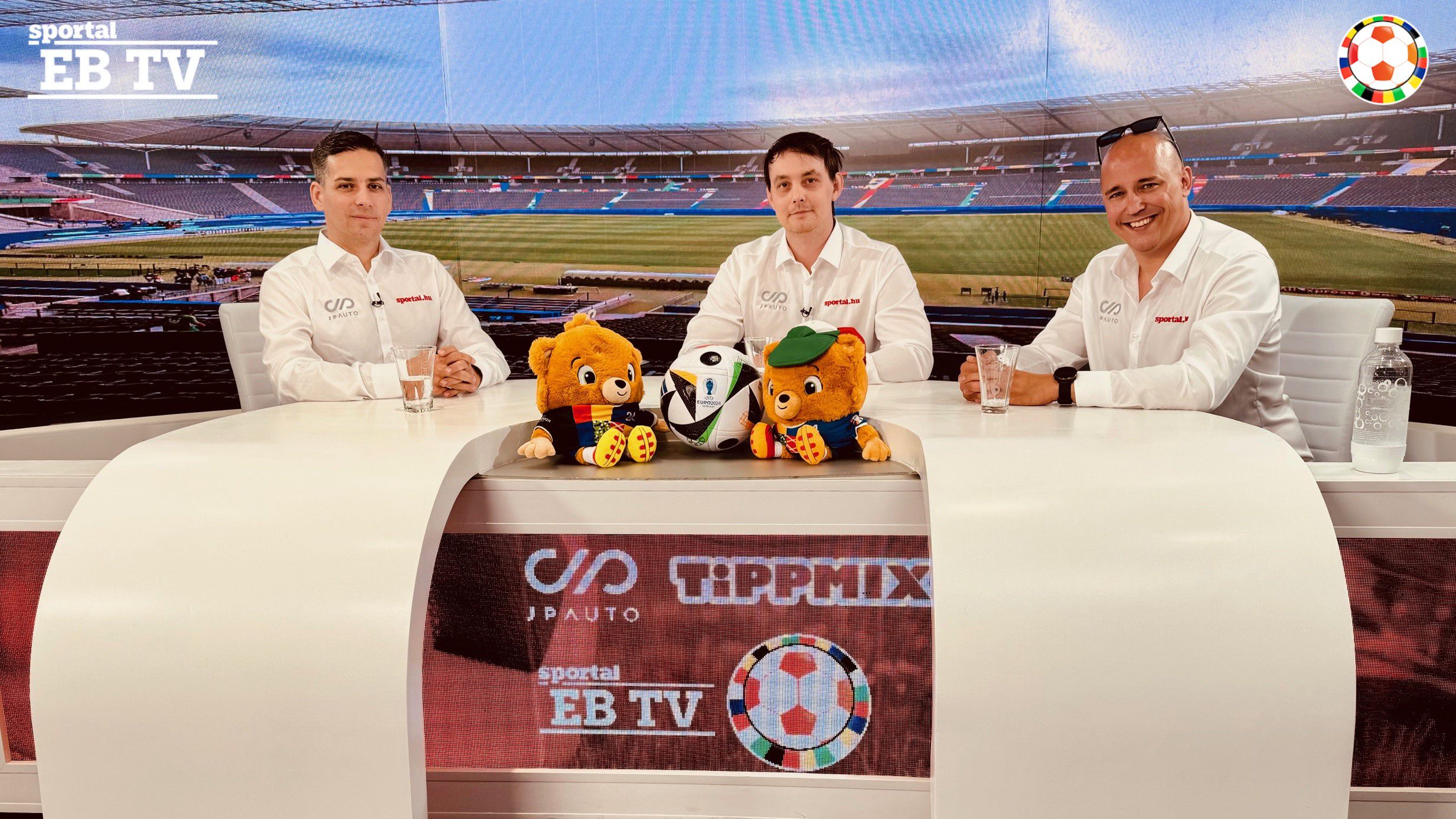 A Sportal Tv stúdiójában már elkezdődött a labdarúgó Európa-bajnokság