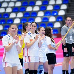 Tizennyolc góllal verte Dániát a női junior kézilabda-válogatott