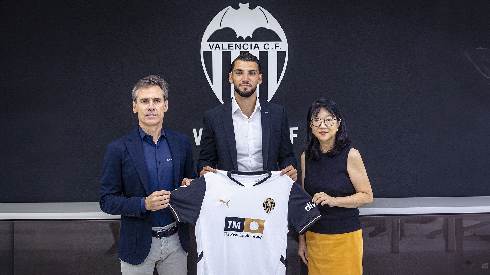 Rafa Mir Valenciában termelheti a gólokat (Fotó: valenciacf.com)