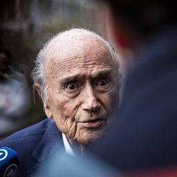 A FIFA korábbi elnöke keményen kritizálja utódját