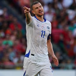 Dzeko eddig félszáz válogatott meccsén volt eredményes, Puskás a 12.