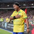 Ronaldinho fia Angliába igazolt