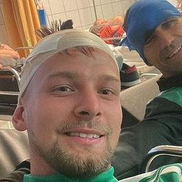 A sebész egyedül nem vállalta a magyar futballista műtétjét