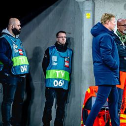 Megvan a döntés, hogy a csapattal marad-e a kiállított Virgil van Dijk