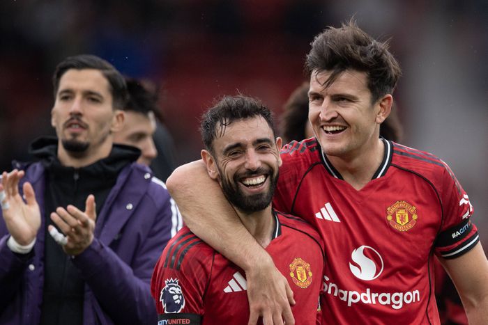 Harry Maguire maradni akar a Manchester Unitednél