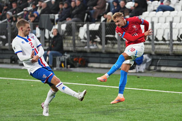 A csehek csak egyszer tudták feltörni a feröeri védelmet, de két gólt is kaptak. Fotó: fotbal.cz