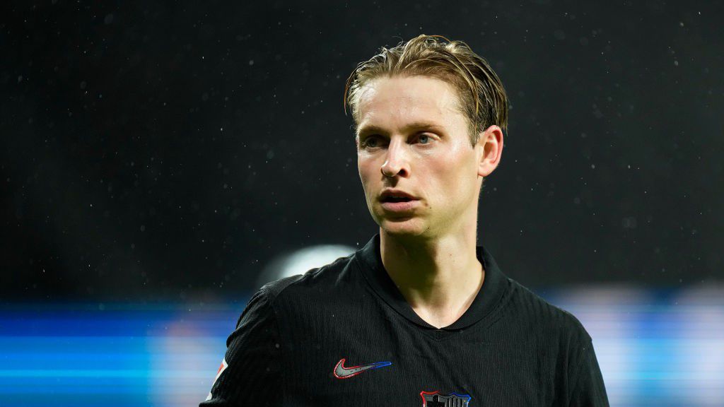 Frenkie de Jong már a magyarok ellen játszhat