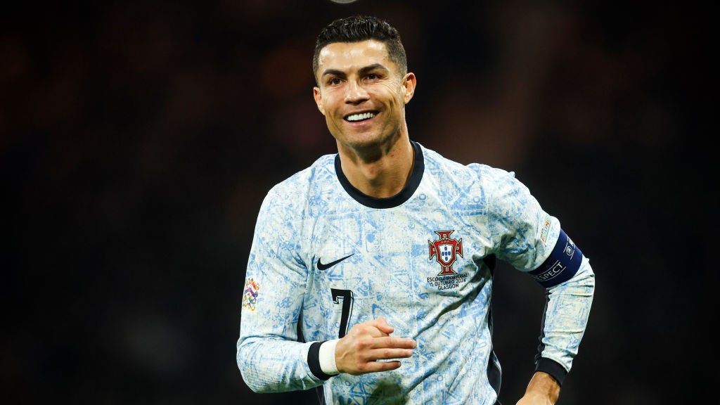 Ronaldo a pályán és a magánéletben is boldog