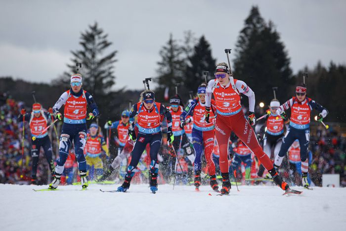 Nagy küzdelem a biatlonversenyen