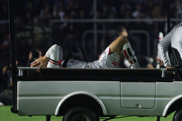 Oscar eszméletét vesztette a Sao Paulo edzésén, és kórházba szállították