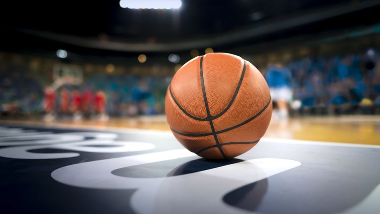 Az olimpia előtt összecsap egymással az amerikai és a német kosárlabda-válogatott