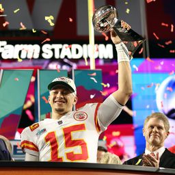 Siker, pénz, csillogás; Mahomes az NFL királya
